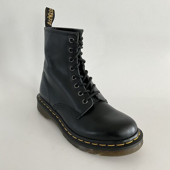 Dr. Martens Bootie 7M Black Leather 8 Eye Lace-up Boots - Picture 11 of 13